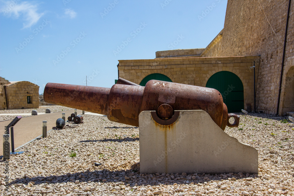 World war 2 weapons in a fort in Malta