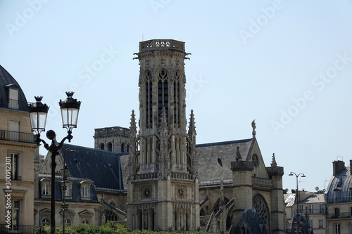 Beffroi de l'église Saint-Germain-l'Auxerrois de Paris