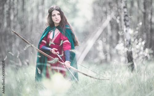 Dekoracja na wymiar  an-elf-archer-with-a-bow-in-the-woods