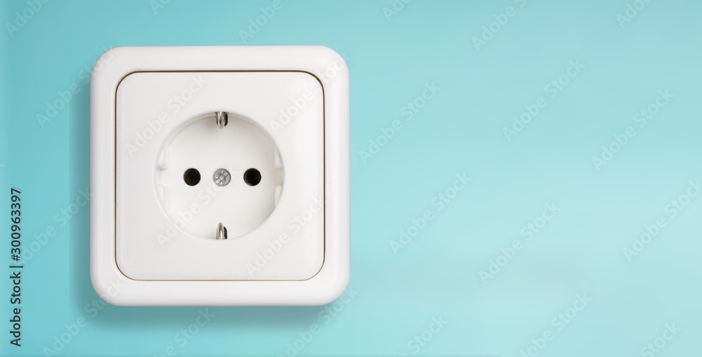 Outlet. Outlet.