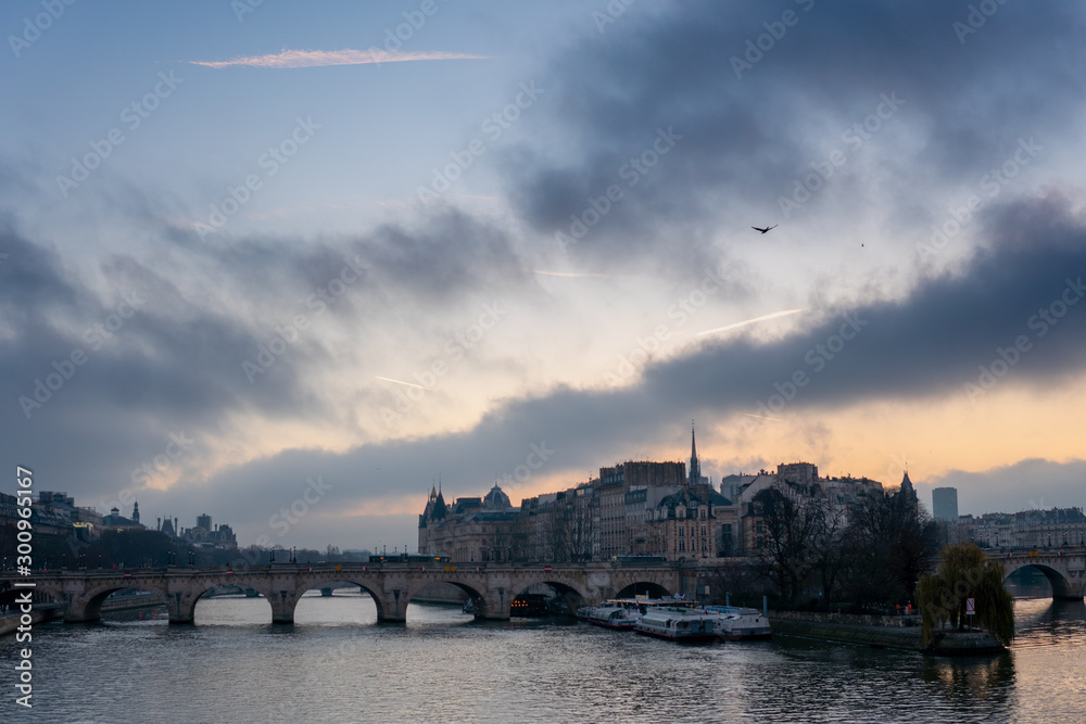 Fototapeta premium Sunrise in paris