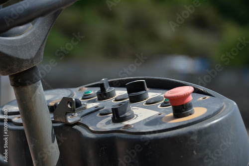 dumper truck controls