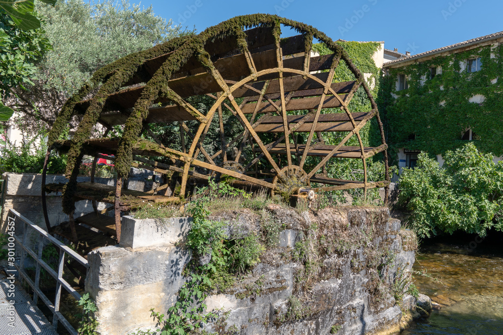 isle sur la sorgue medieval Water Wheels in L'Isle-sur-la-Sorgue Provence France isle sur la sorgue medieval Water Wheels in L'Isle-sur-la-Sorgue Provence France