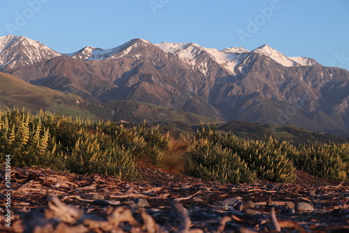 Foto view of Seaward Kaikoura Range in New Zealand, Mountains view