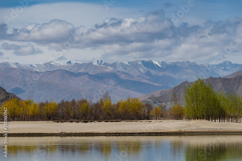Fototapeta Naklejka Na Ścianę i Meble -  Tibetan Landscape