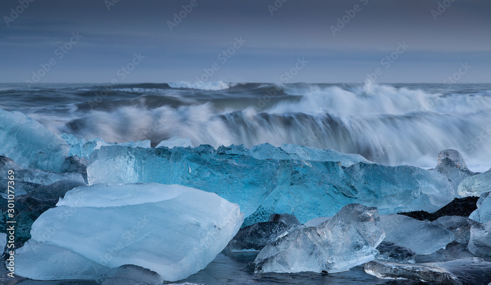 Icebergs on diamond beach, Southern Iceland Icebergs on diamond beach, Southern Iceland