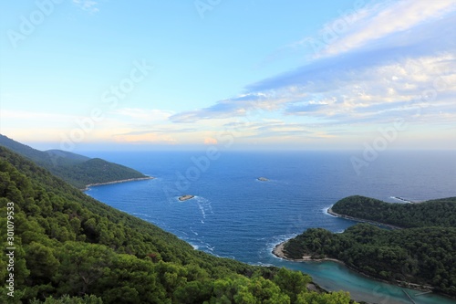 stunning panoramic view from the Monteokuc viewpoint on Mljet Island in Croatia © Lars Gieger