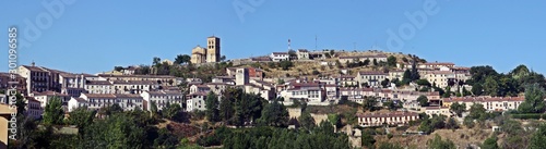 Iglesia de San Salvador en un pueblo medieval de Sepúlveda (Segovia, España). photo