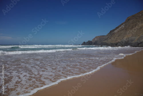 NB__8968 Remote beach Ponta Ruiva in the Algarve