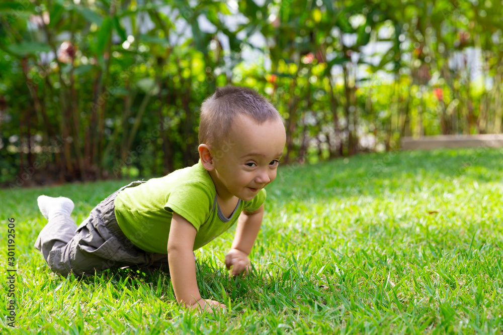 Happy Baby learning to Crawl Happy Baby learning to Crawl
