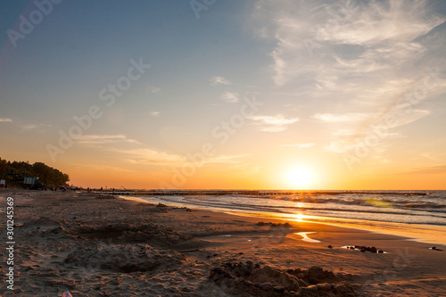 Zachód słońca nad polskim morzem Jarosławiec © Michał Włoch