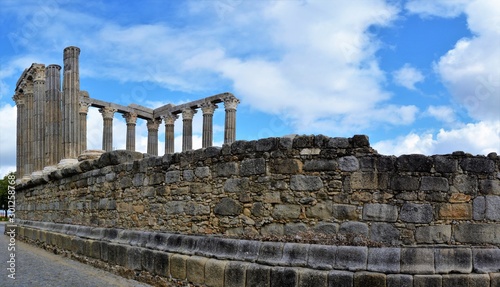 Roman Temple of Evora - Portugal 29.Oct.2019 The most well preserved Roman structure on the Iberian Peninsula, Portugal’s Roman Temple of Évora, dates back to the first century.  photo