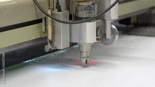 Digital cnc corrugated cardboard vibration knife cutting machine