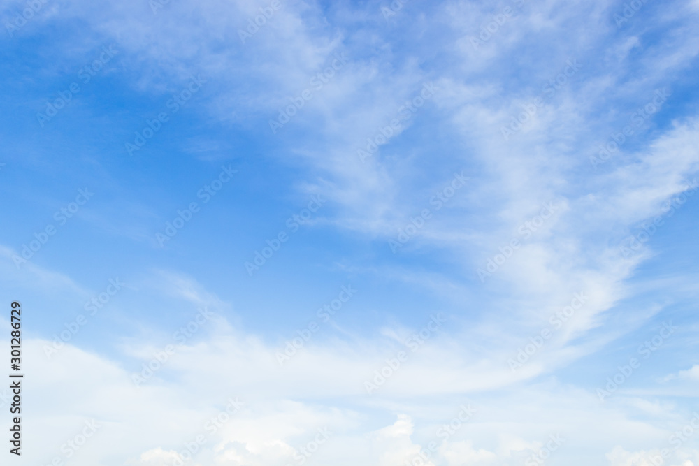 Obraz premium blue sky with white clouds