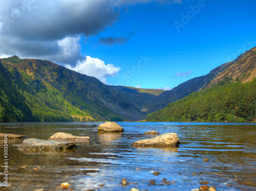 Lac de Glendalough et vallée de Glendalao, Irlande