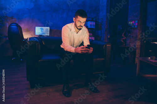 Full length body size photo of pensive business people in thoughts wearing shoes chatting to his friends about how his work night went