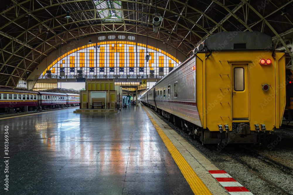 Obraz premium Train Station 01