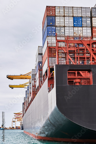 Obraz na plátne Container cargo ship in Maritime port  and Container Harbor