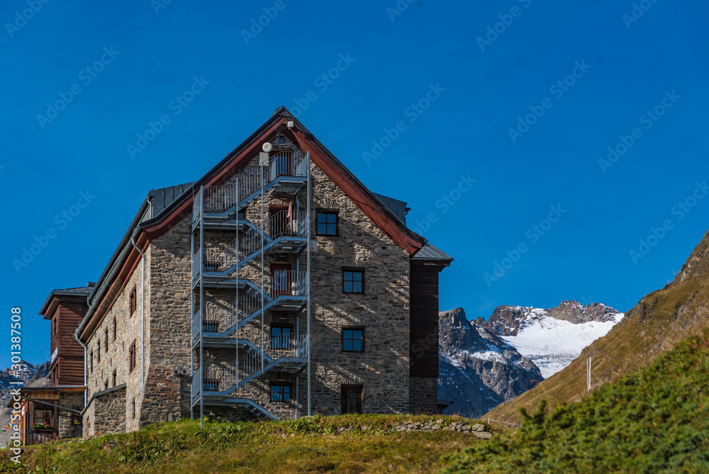 Franz Senn Hütte, stubai valley, tyrol Franz Senn Hütte, stubai valley, tyrol