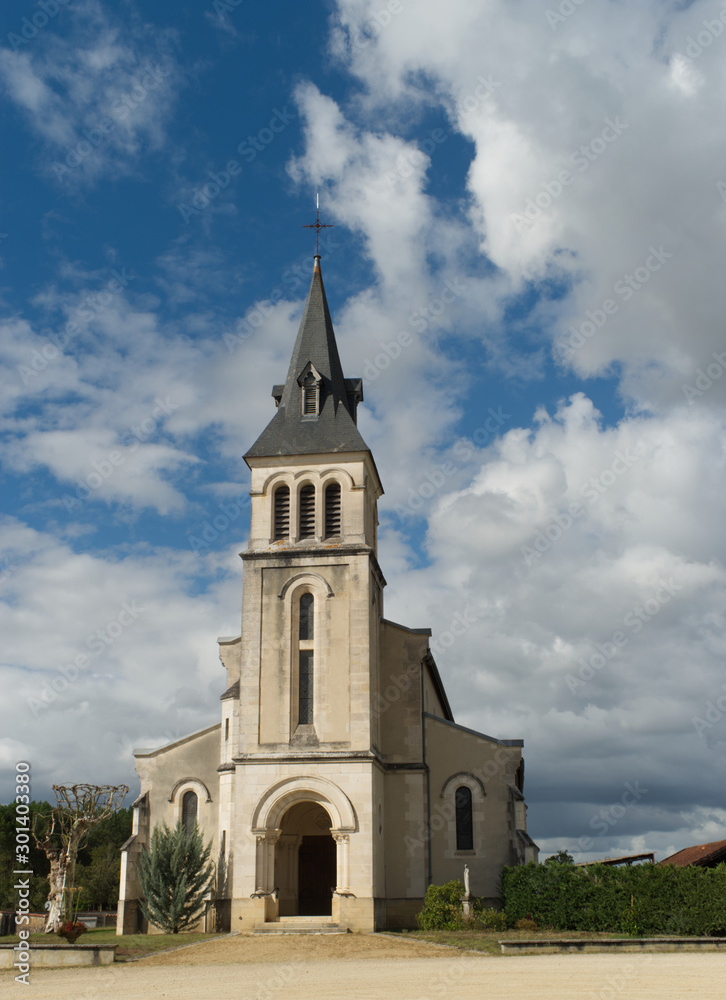 Eglise de Luglon dans les Landes