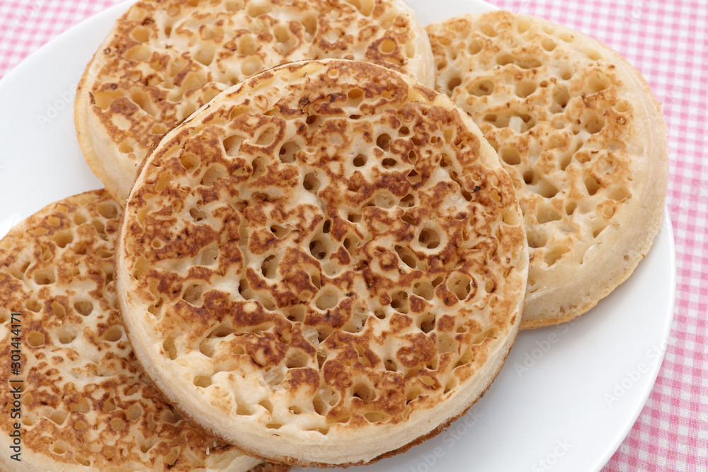 Toasted English crumpets Toasted English crumpets