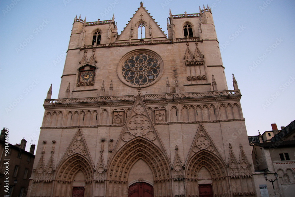 Façade de la Primatiale St Jean de Lyon