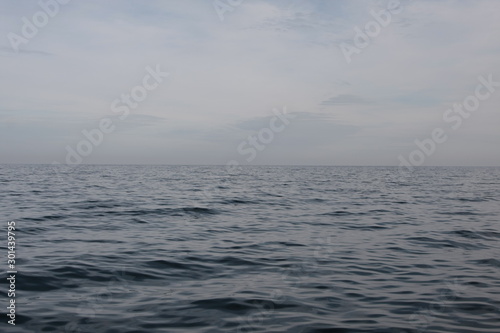 Horizonte marino visto desde el barco