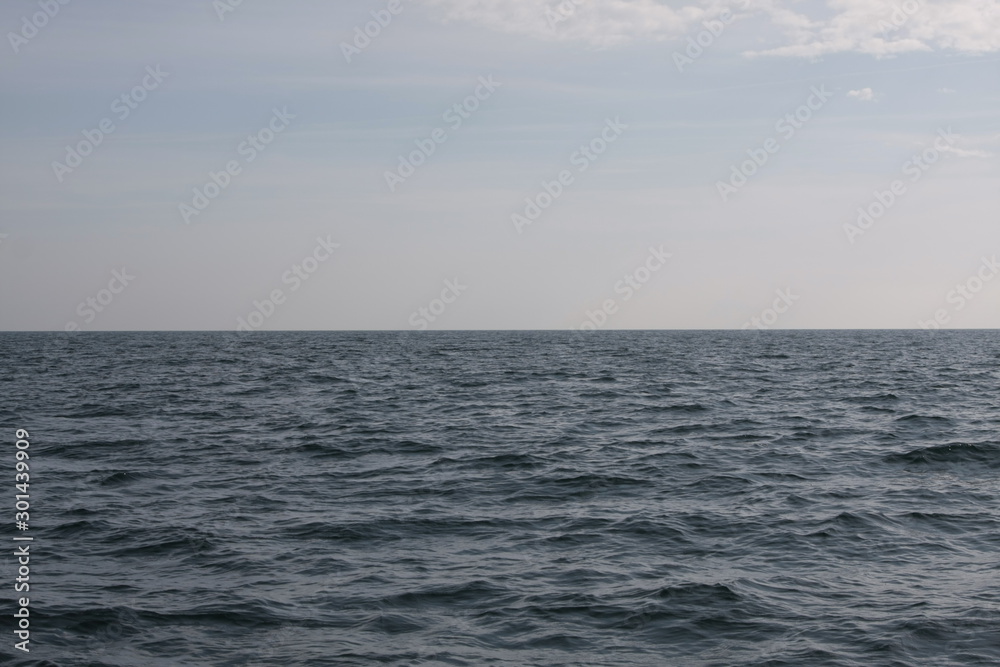 Horizonte marino visto desde el barco Horizonte marino visto desde el barco