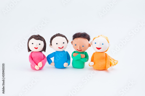 紙粘土で作った人形 英会話教室や国際交流でのコミュニケーション