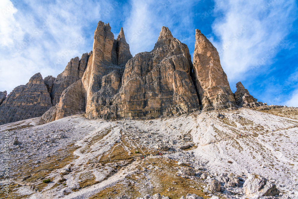 Fototapeta premium Scenic sight of the famous peaks Tre Cime di Lavaredo. Veneto, Italy.