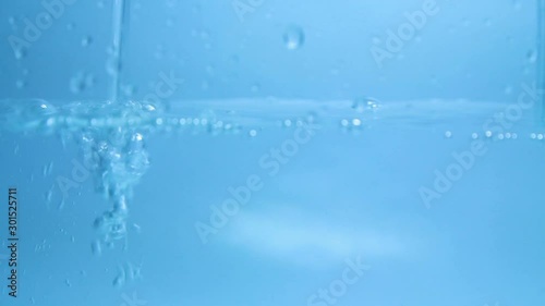 HD : Wave with bubble