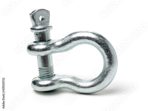Fotografie Heavy duty shackle (d-ring) for vehicle recovery and towing on white background