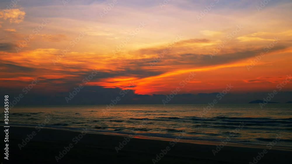 Timelapse sunrise, Sunrise on the beach Timelapse sunrise, Sunrise on the beach