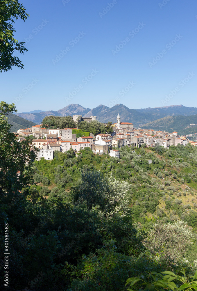 Obraz premium Monteroduni italian tipycal mountain village with castle