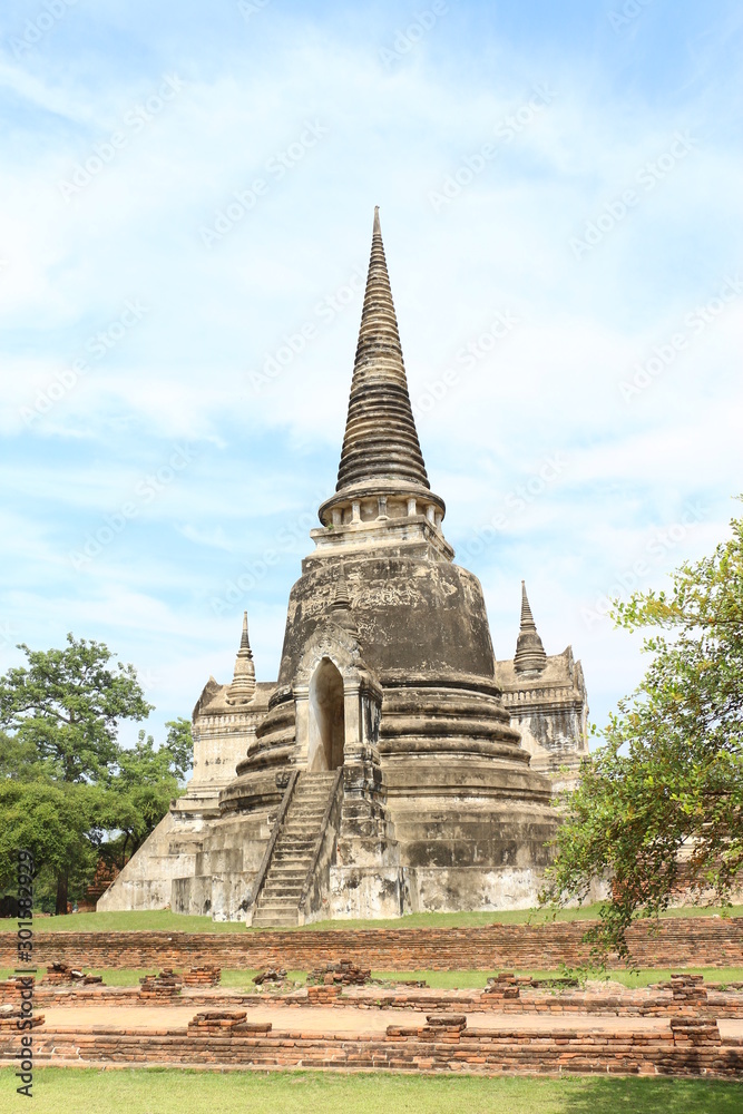 ancient temple in ayutthaya thailand