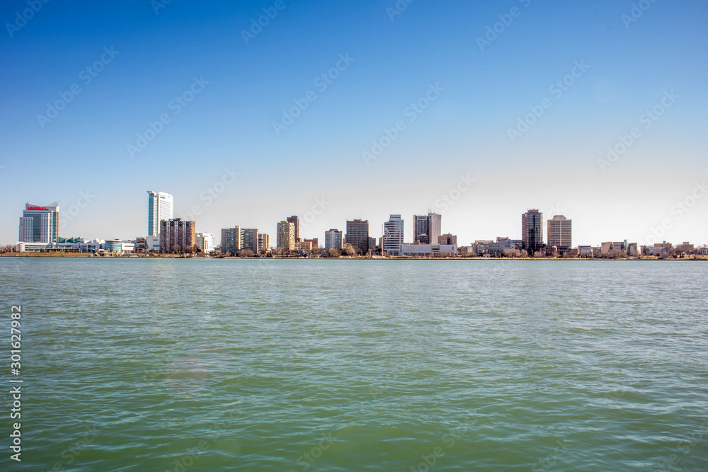 Fototapeta premium Looking at Windsor Canada from Detroit waterfront