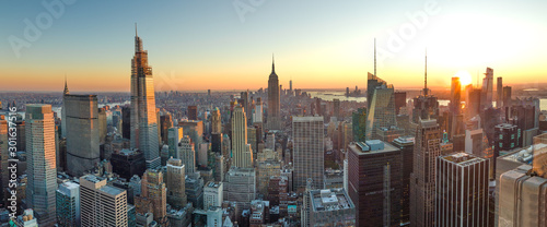Fotografie, Tablou New York City Manhattan buildings skyline sunset evening 2019 November