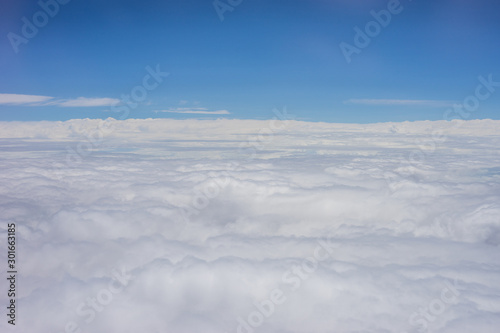 Bangalore to Pune, , clouds in the sky © SkandaRamana