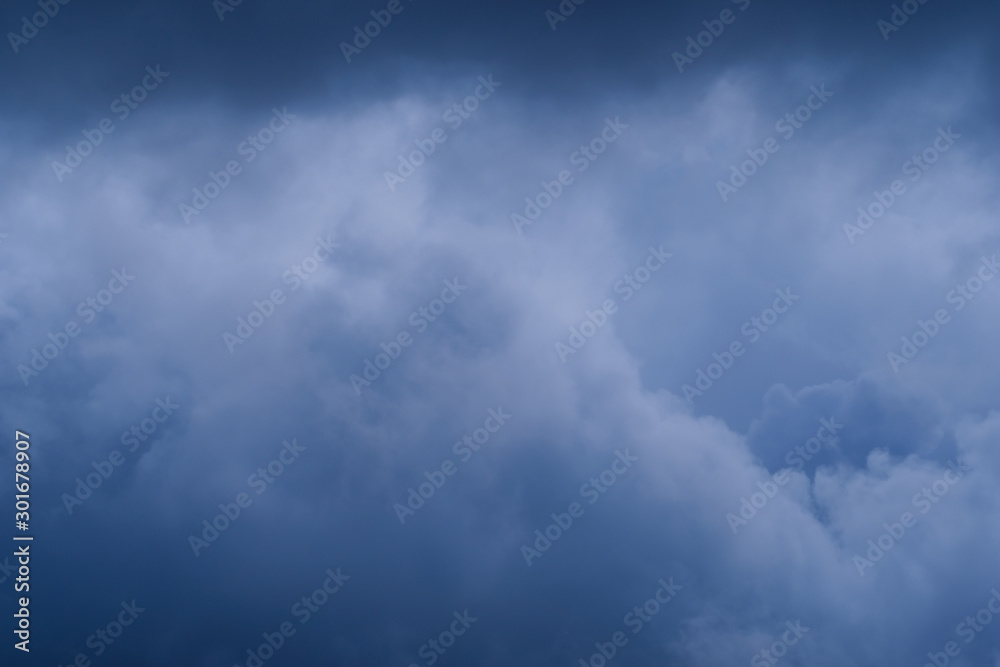 Fototapeta premium Dark dramatic sky with storm clouds background