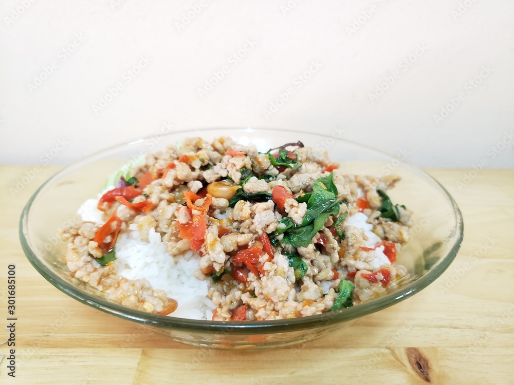 Stir fries Ground pork with chili and Thai hot basil (Thai street food : Pad Kra Praow Moo) Stir fries Ground pork with chili and Thai hot basil (Thai street food : Pad Kra Praow Moo)