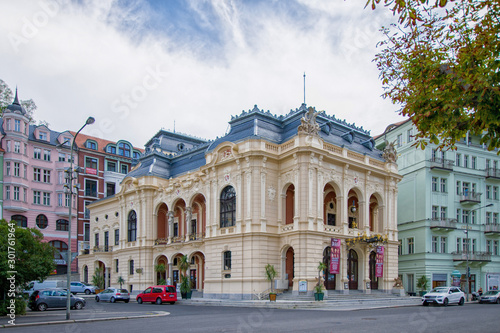 Canvas-taulu Theater in Karlovy Vary (Karlsbad) - Czech Republic
