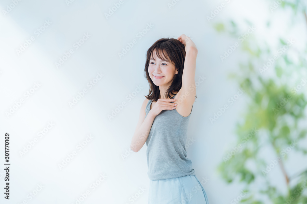 女性・わき 女性・わき