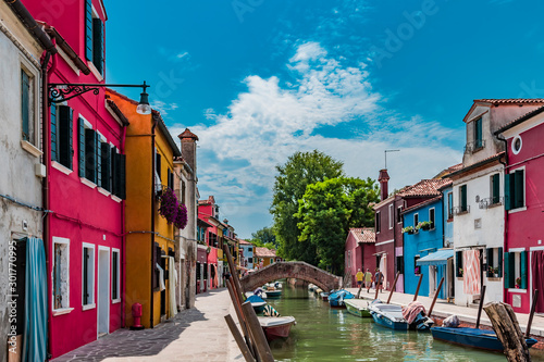 Colorful houses in Burano Venice 04 © TheP