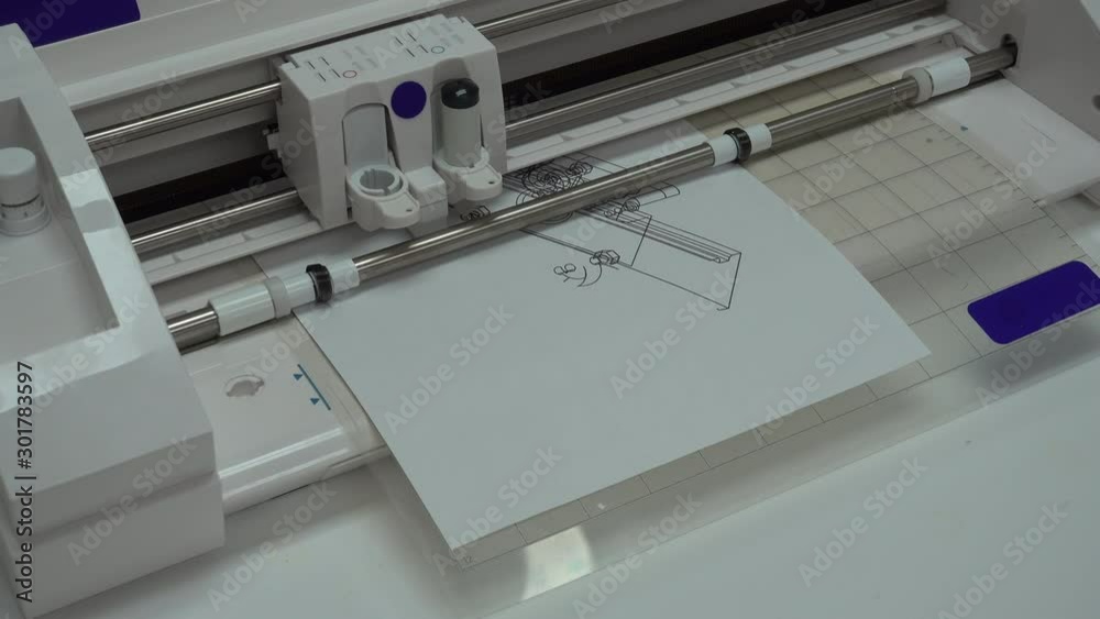 Plotter draws design patterns Printing in typography Plotter draws design patterns Printing in typography