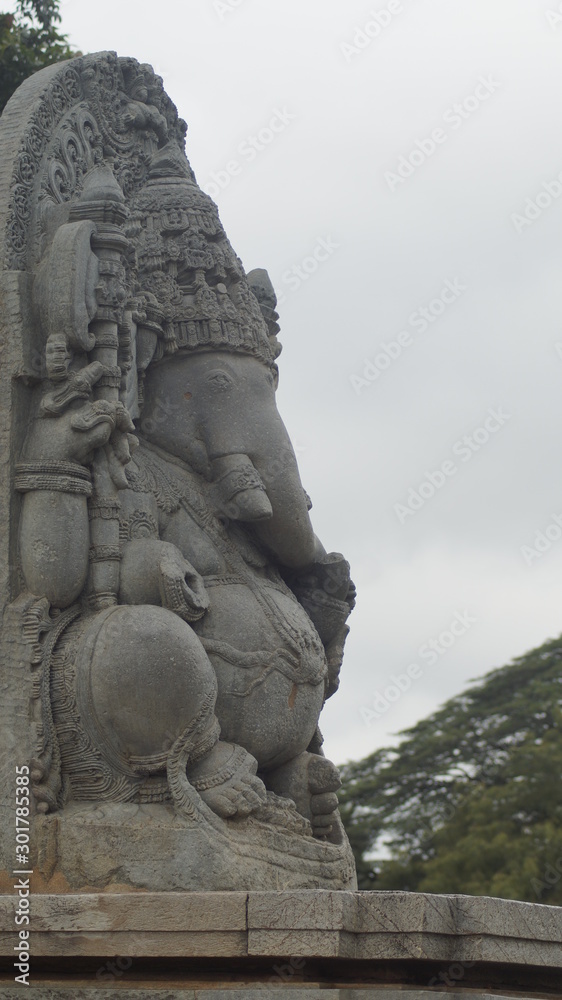 statue in temple