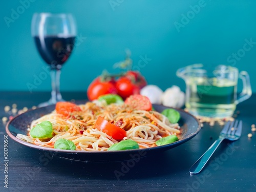 Spaghetti with vegetables from above