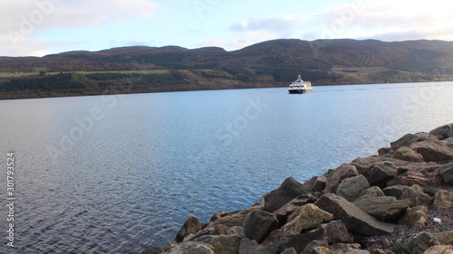 bateau sur le locness 