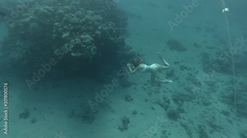 Wallpaper Mural Travel to the sea Torontodigital.ca