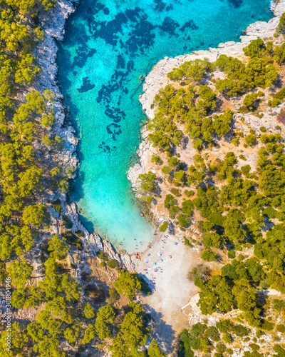Obraz na płótnie Panoramic view of Calanques National Park near Cassis fishing village, Provence, South France w salonie