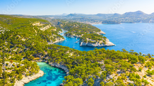 Obraz na płótnie Panoramic view of Calanques National Park near Cassis fishing village, Provence, South France w salonie